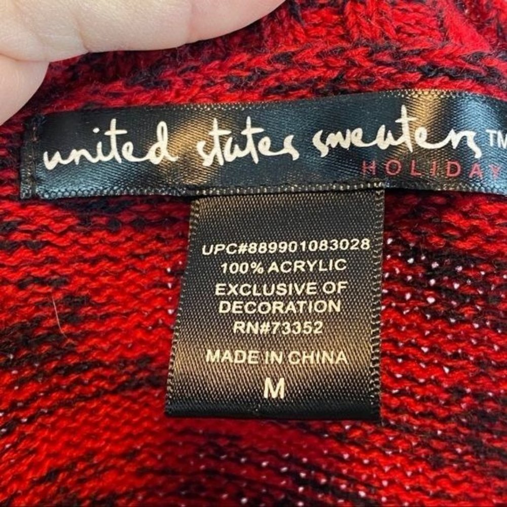 United States Sweaters Penguin Holiday Sweater Size Medium - Picture 5 of 7